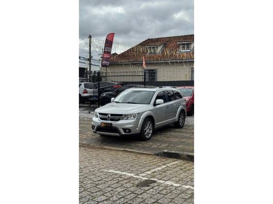 DODGE JOURNEY 3.6 RT V6 GASOLINA 4P AUTOMÁTICO DODGE JOURNEY 3.6 RT V6 GASOLINA 4P AUTOMÁTICO